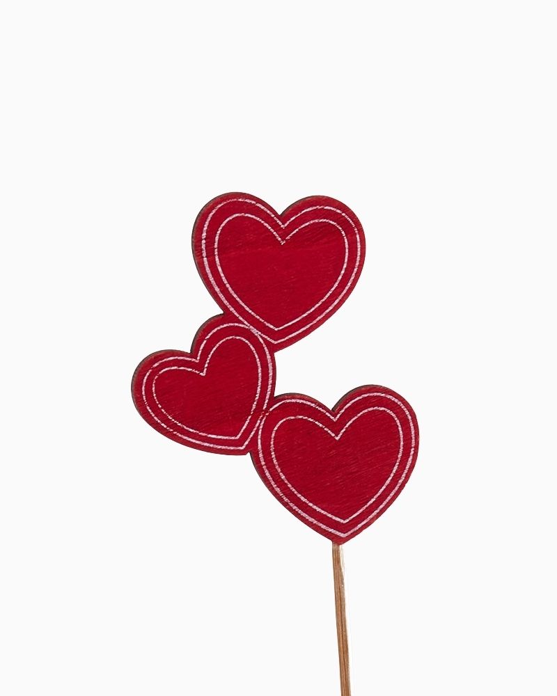 Roter Herzstecker mit 3 Herzen für deinen Blumenstrauss. Bei SayFlower als Geschenk kaufen. 